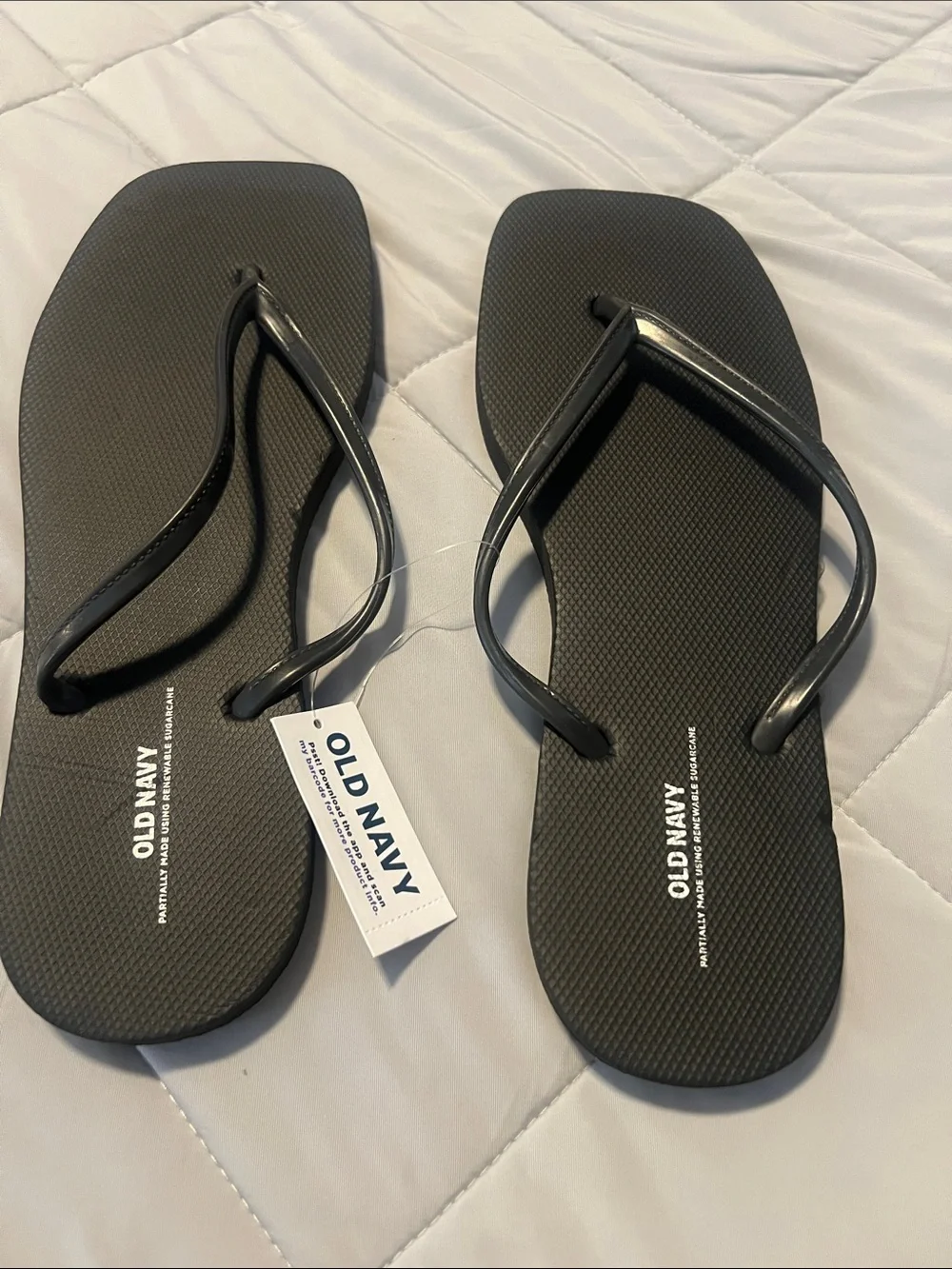 Old Navy Black Slim-Strap Flip Flops